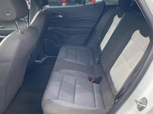 Summit White 2025 Chevrolet Trax LS