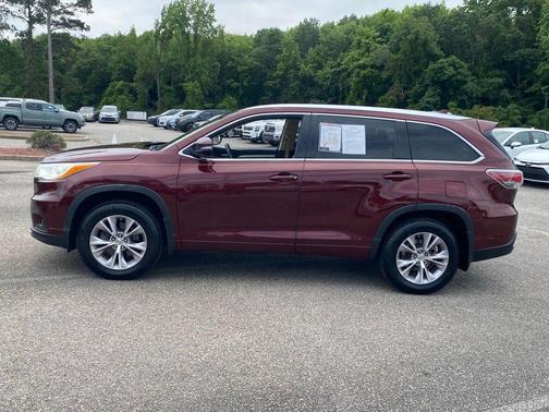 Ooh La La Rouge Mica 2014 Toyota Highlander XLE