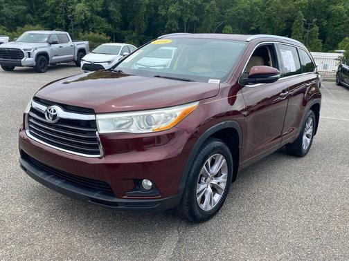 Ooh La La Rouge Mica 2014 Toyota Highlander XLE