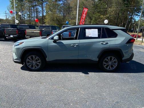 2023 Toyota RAV4 Hybrid XLE Premium