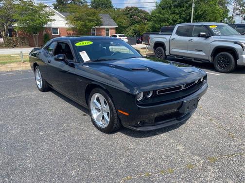 Pitch Black Clearcoat 2018 Dodge Challenger R/T