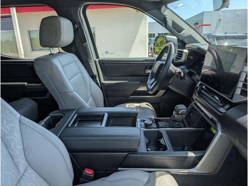 Ice 2025 Toyota Tundra SR5