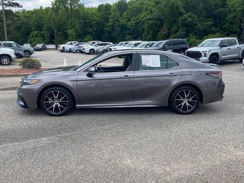 Predawn Gray Mica 2024 Toyota Camry Hybrid SE