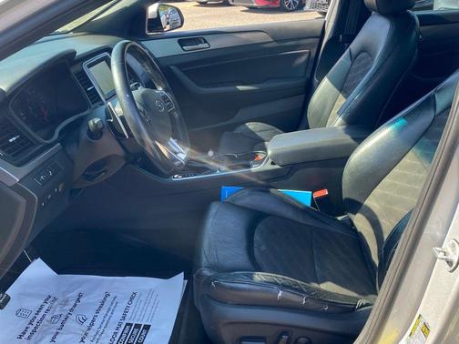 Symphony Silver 2018 Hyundai SONATA Sport