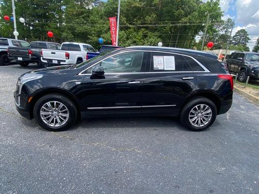 Black Metallic 2019 Cadillac XT5 Luxury