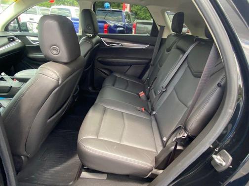 Black Metallic 2019 Cadillac XT5 Luxury