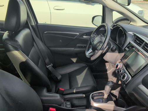 Lunar Silver Metallic 2017 Honda Fit EX-L