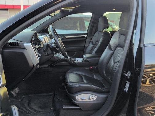 2018 Porsche Cayenne S Platinum Edition