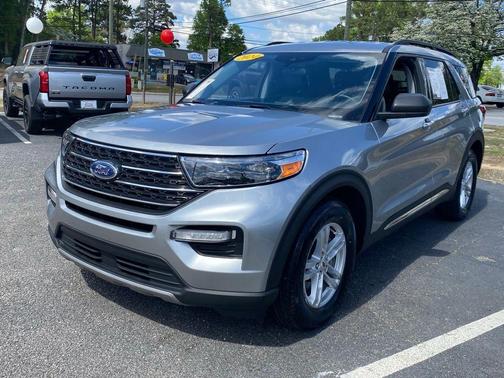 Silver Metallic 2024 Ford Explorer XLT