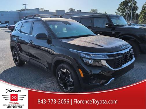 Black 2024 Kia Seltos EX