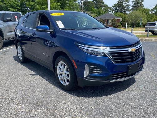 Blue Glow Metallic 2022 Chevrolet Equinox 1LT