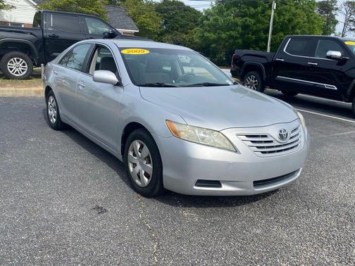Classic Silver 2009 Toyota Camry CE