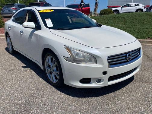 2014 Nissan Maxima SV