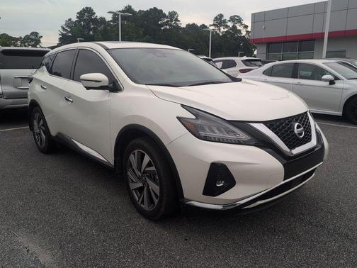 White 2021 Nissan Murano SL