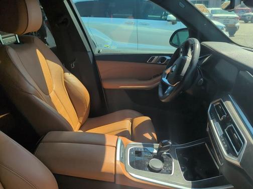 Alpine White 2022 BMW X5 xDrive40i