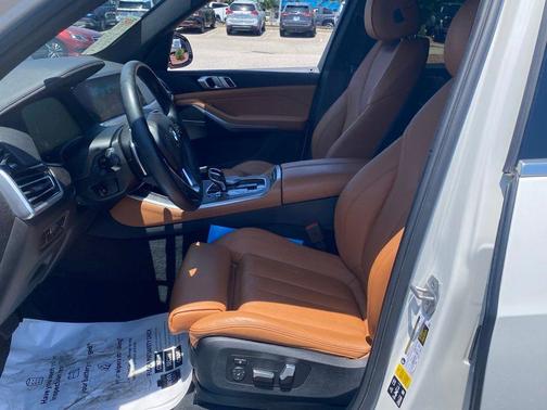 Alpine White 2022 BMW X5 xDrive40i