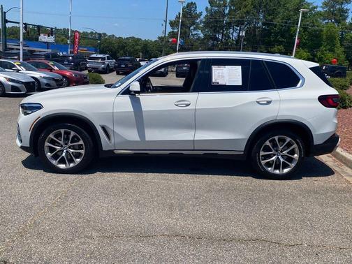 Alpine White 2022 BMW X5 xDrive40i