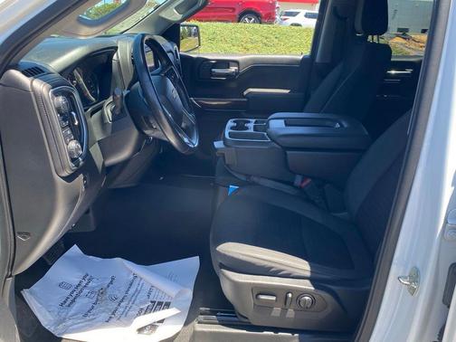 Summit White 2020 Chevrolet Silverado 1500 LT