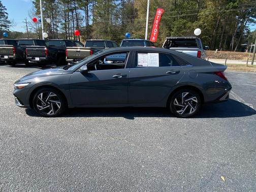 2025 Hyundai ELANTRA SEL Convenience