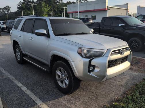 Classic Silver Metallic 2022 Toyota 4Runner SR5