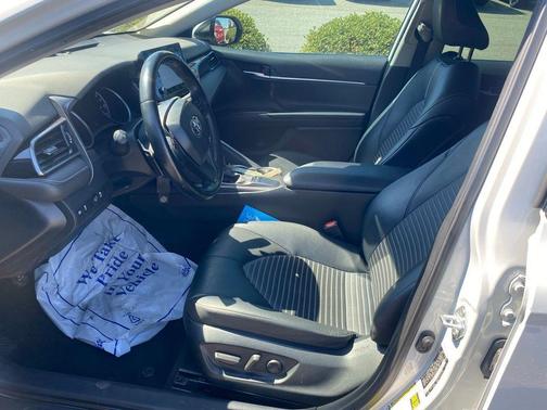 Ice Edge 2024 Toyota Camry SE