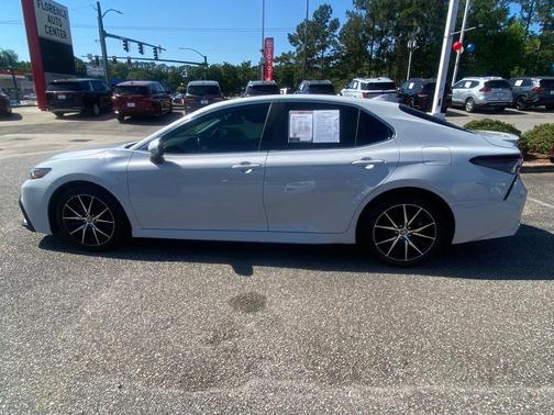 Ice Edge 2024 Toyota Camry SE