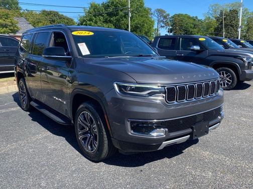 Metallic 2024 Jeep Wagoneer Series II