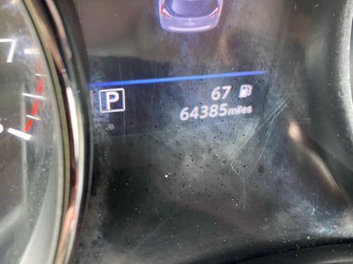 Glacier White 2019 Nissan Rogue S