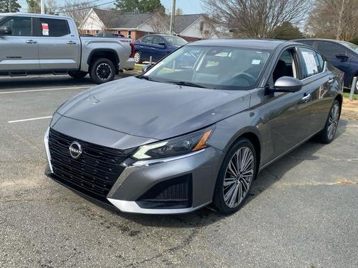 2023 Nissan Altima 2.5 SL