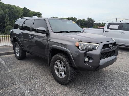 Magnetic Gray Metallic 2018 Toyota 4Runner SR5