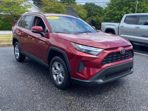 Pearl 2023 Toyota RAV4 XLE