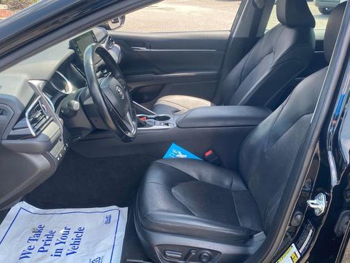Midnight Black Metallic 2023 Toyota Camry XLE V6