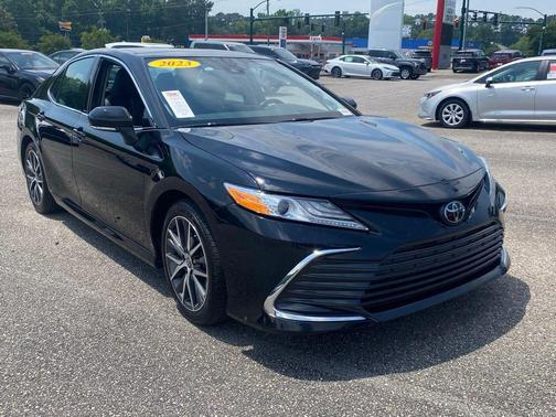 Midnight Black Metallic 2023 Toyota Camry XLE V6