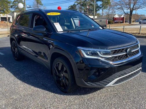 2024 Volkswagen Taos 1.5T SEL