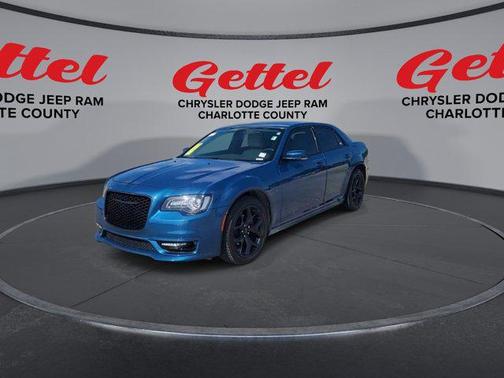 2023 Chrysler 300 Touring