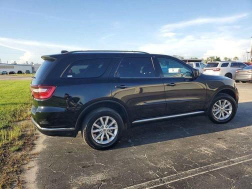 2022 Dodge Durango SXT AWD