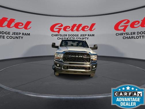 2024 RAM 3500 Big Horn Crew Cab 4x4 8' Box