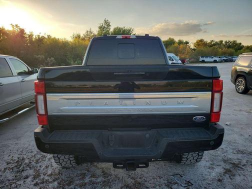 2022 Ford F-350 Platinum
