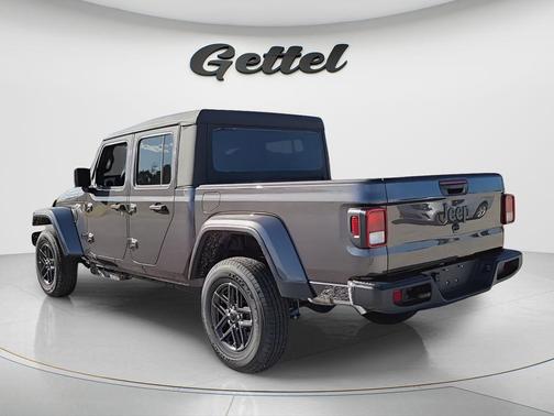 2026 Jeep Gladiator Sport S