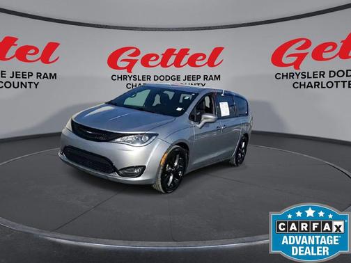 2020 Chrysler Pacifica Touring