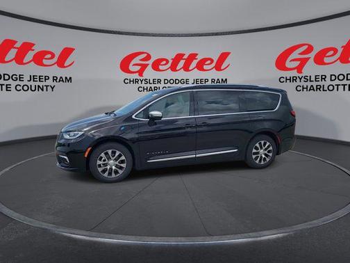 2025 Chrysler Pacifica L