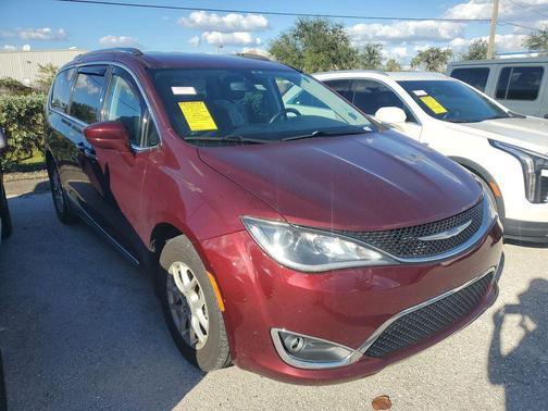 2020 Chrysler Pacifica Touring L