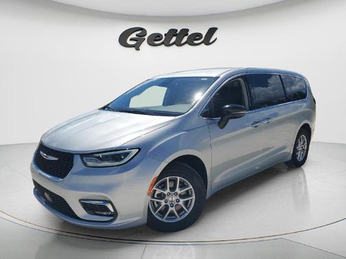 Silver Mist Clearcoat 2024 Chrysler Pacifica Touring L