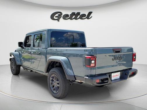 Anvil Clearcoat 2026 Jeep Gladiator Sport S