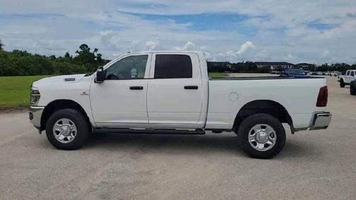 2025 RAM 2500 Tradesman Crew Cab 4x4 6'4' Box