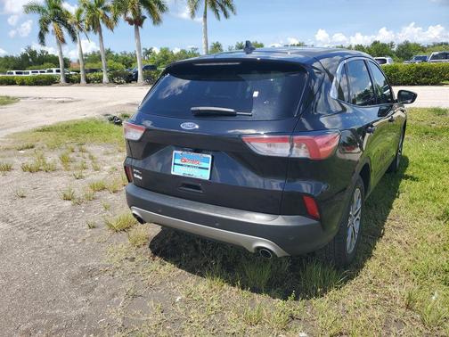 AGATE BLACK METALLIC 2022 Ford Escape SEL