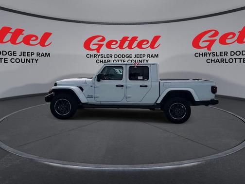 2022 Jeep Gladiator Overland