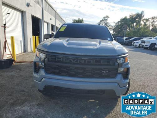 2024 Chevrolet Silverado 1500 Custom
