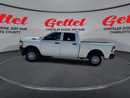 2022 RAM 2500 Tradesman Crew Cab 4x4 6'4' Box