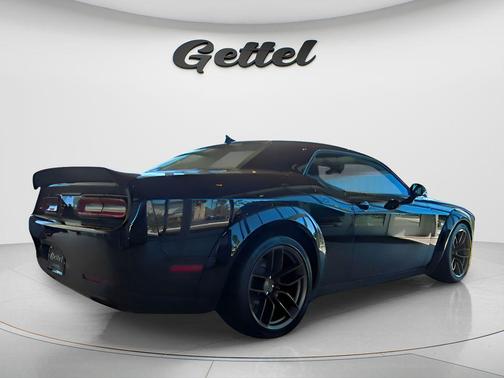 Pitch Black Clearcoat 2023 Dodge Challenger SRT Hellcat